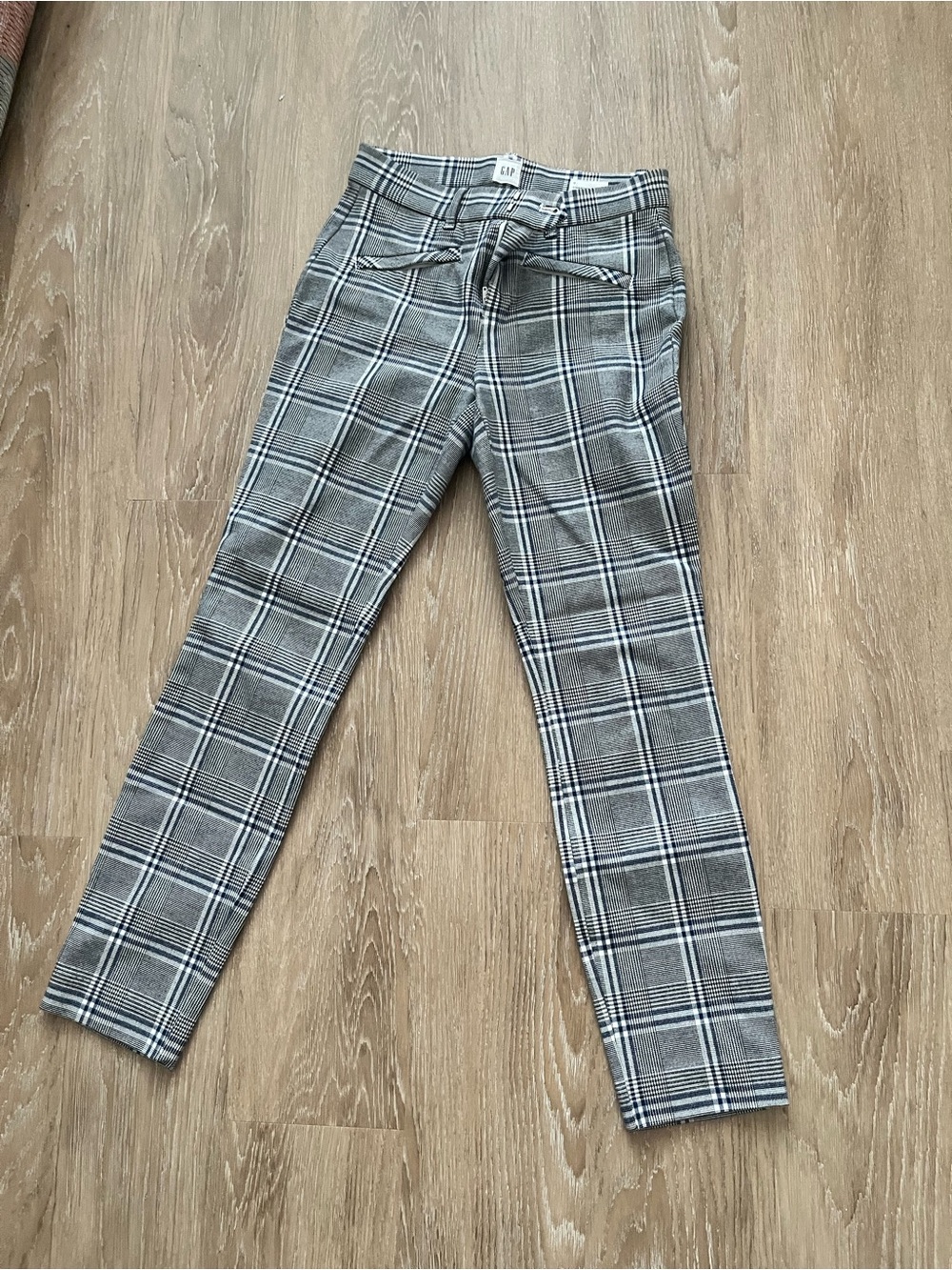 GAP Black and Gray Plaid Skinny Trousers